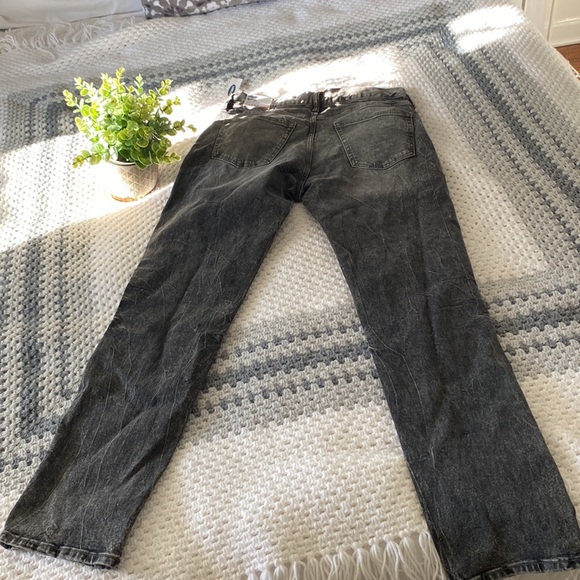 NWT Men’s Old Navy Jeans - Picture 4 of 4